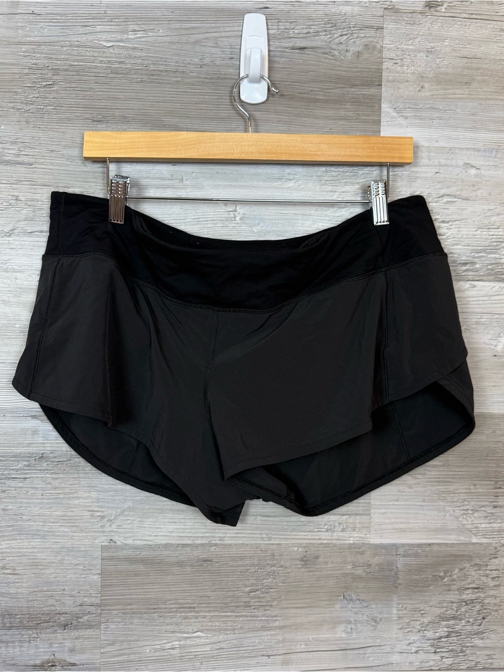 Lululemon Speed Up Low-Rise Running Shorts Black Size 12 Athletic 2.5” Inseam - Picture 5 of 5